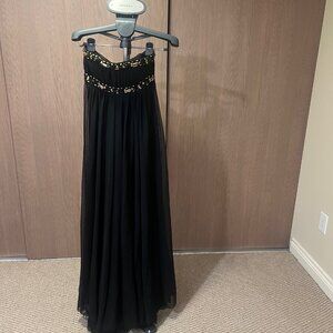 Elegant Evening Dress - size 6